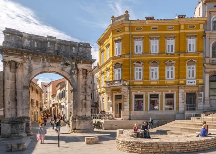 Apartment Casa Arena *